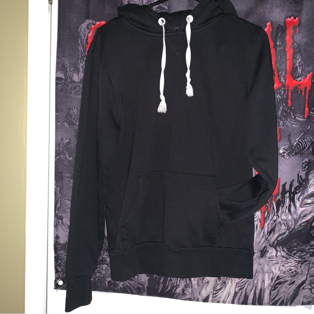 Black Pullover Hoodie | Urban Heritage